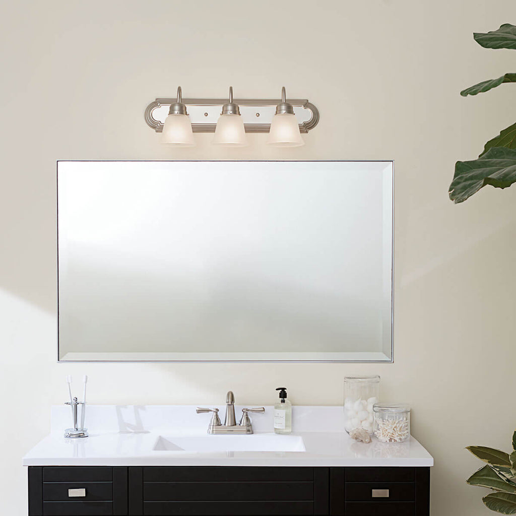 Kichler 5337NIS Nickel Vanity Light image 2